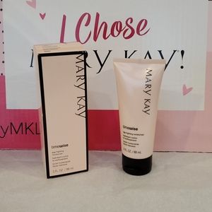 Mary Kay Age-fighting Moisturizer Combination To O